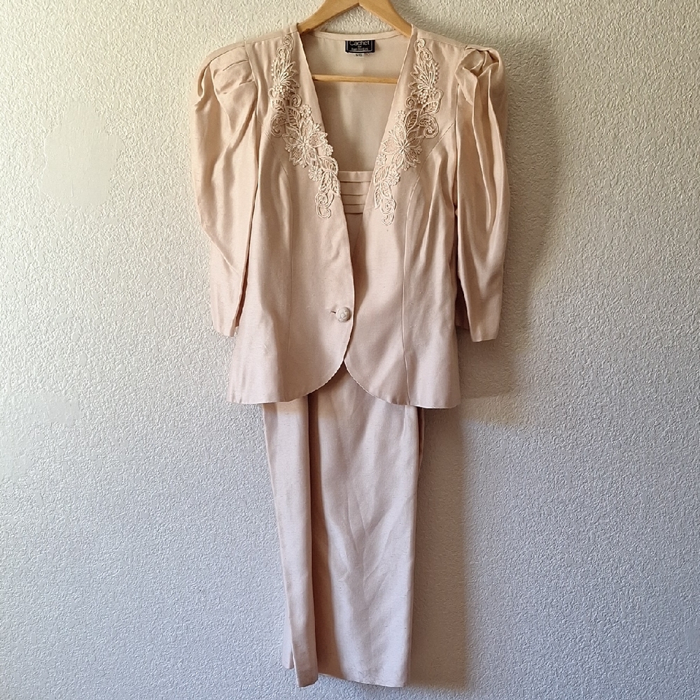 VTG Embroidered Dress Suit